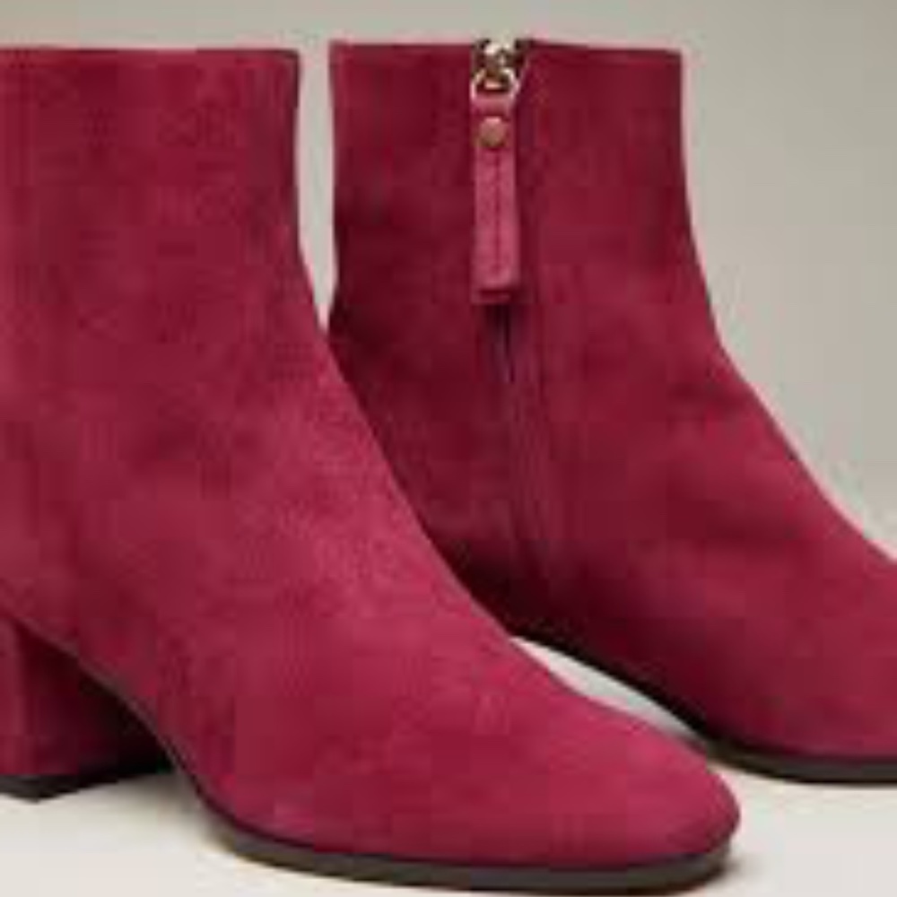 M Gemi Corsa Suede Bootie in Color Chianti - US7.5
